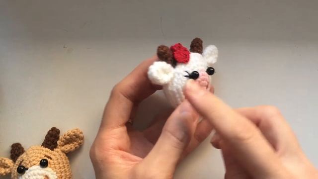 Бычок и коровка магниты. Часть 1 Подбор материалов. Вязание крючком для начинающих смотреть онлайн