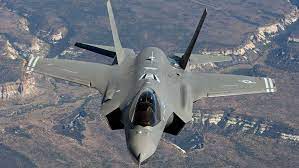 F-35 Lightning II--Истребитель-бомбардировщик ПЯТОГО поколения.. смотреть онлайн