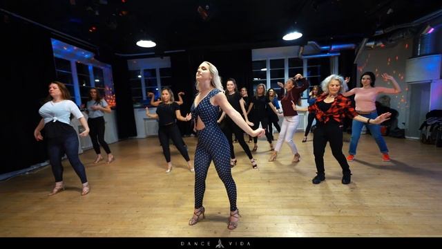 Bachata Lady Style Livia | By Dance Vida | Swedish Bachata Girl