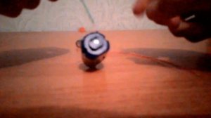 Как сделать так чтобы моторчик работал на батарейках