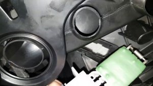 Как заменить реостат печки, климата на Пассат Б6 Passat B6 Не работает 1 2 3 скорости обдува печки