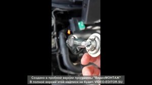 Замена лампы ближнего света на VW Golf 4