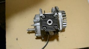 Обзор двухтактного двигателя от культиватора "Крот". Хорошая основа для самоделки.