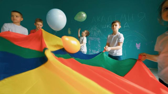 ПЕРВАЯ АКДЕМИЯ смотреть онлайн