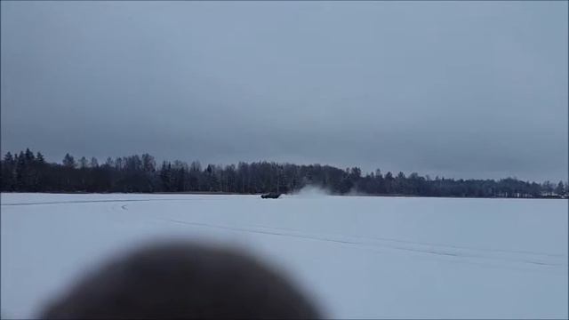 Mercedes w124 s124 fun on ice . Ice drifting 2 смотреть онлайн
