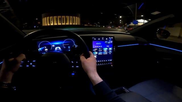 RENAULT MEGANE E-TECH 2023 - night POV test drive & FULL REVIEW (techno, 160 kW) смотреть онлайн