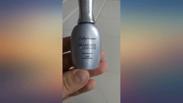 Sally Hansen Diamond Strength Instant Nail Hardener and Sally Hansen Miracle, Nailcare Kit смотреть онлайн
