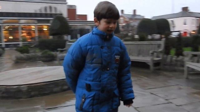 7 year old Jai reciting Shakespeare's sonnet 59 смотреть онлайн