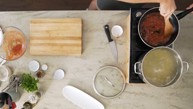 How to make... Pasta Puttanesca! смотреть онлайн