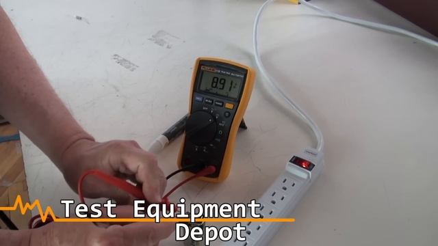 Fluke 115 TRMS Digital Multimeter смотреть онлайн
