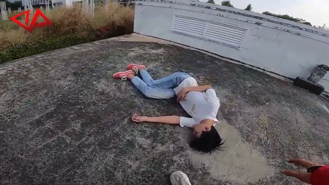 SQUID GAME FAIL WITH CLOWNS ( epic parkour pov chase ) TRÒ CHƠI CON MỰC THẤT BẠI смотреть онлайн