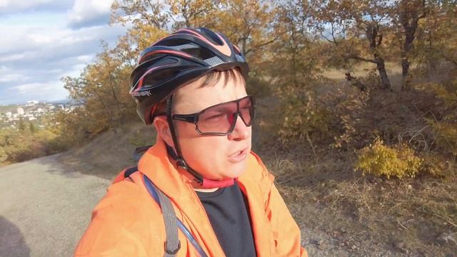 СЕКРЕТНЫЕ ДОСТОПРИМЕЧАТЕЛЬНОСТИ АЛУШТЫ. Едем с женой на велосипеде и показываем смотреть онлайн
