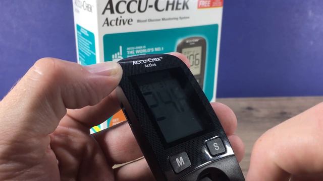 Accu Chek Active battery change set date and time смотреть онлайн