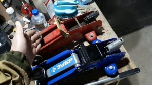 Подкатной домкрат "Зубр", 2-х тонник. обзор.