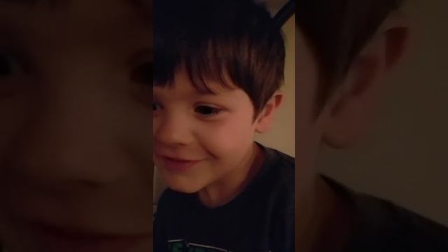 Wilhelm with his first loose tooth смотреть онлайн