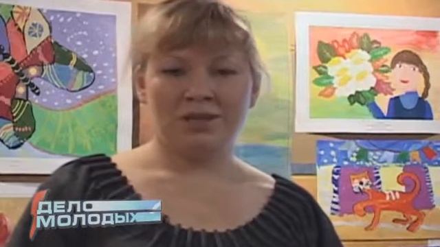 Юные модели учатся рисовать песком смотреть онлайн