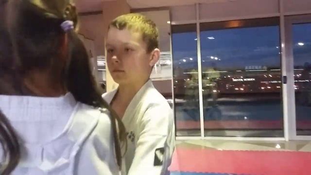 Удары ногами в ближней дистанции смотреть онлайн