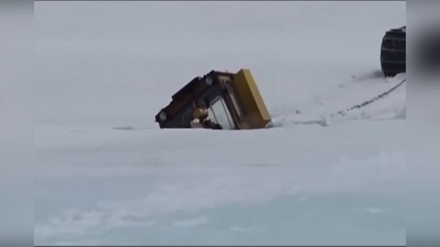 Cars Falling Through Ice Compilation смотреть онлайн