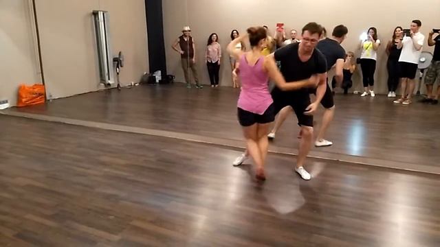 Уроки сальсы в Mambotime. Дмитрий Ганзевич. смотреть онлайн