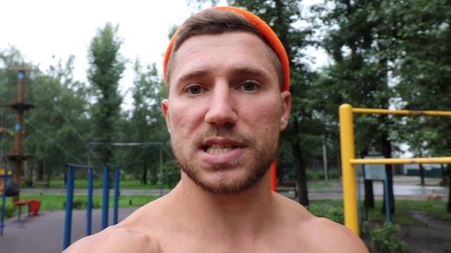 ДЕСАНТНИК показывает как ПОДТЯГИВАТЬСЯ БОЛЬШЕ 40 РАЗ / армейский метод ВДВ смотреть онлайн