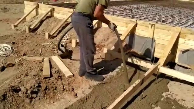 Заливка фундамента смотреть онлайн