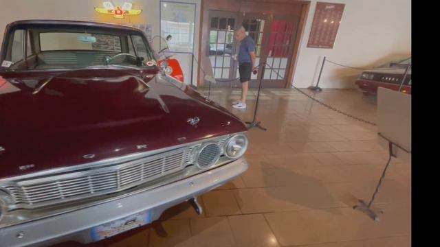 It has been dying for years-Sarasota Classic Car Museum смотреть онлайн