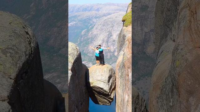 Kjeragbolten, Norway: Almost Fell off смотреть онлайн