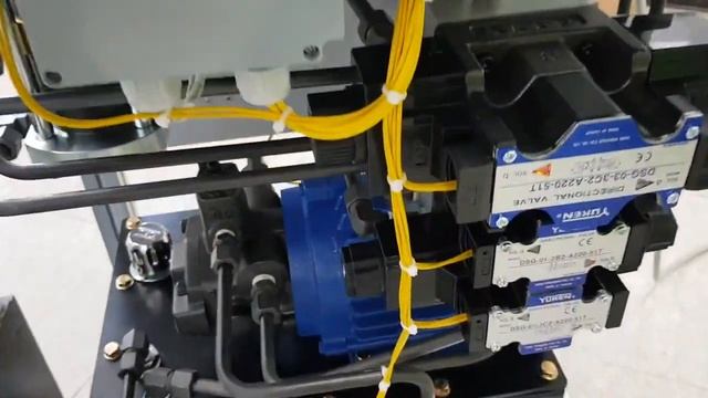 Аппарат для взорванных хлебцев 5004 (круглый тонкий тип 50*10 мм) 1440 шт/ч Корея смотреть онлайн