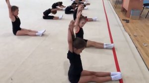 Русские дети растягиваются