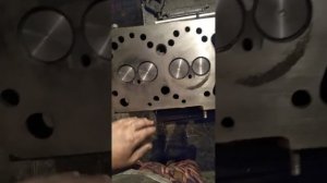 Ремонт головки двигателя СМД 22