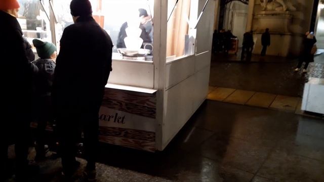 ВЕНА. Рождественская Ярмарка на Михаэлерплац. / Austria, Vienna. Christmas Fair. смотреть онлайн