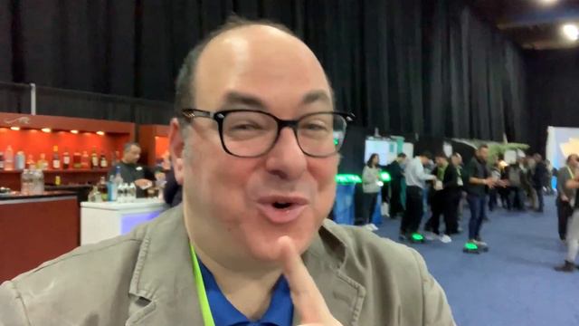 Jared Live from CES 2019 - Episode 1: Unveiled & The Chinese Expo смотреть онлайн