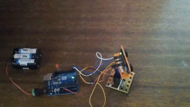 Arduino,  URM37 ультразвуковой дальномер и серводвигатель
