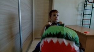 Обзор на взрослый и детский надувные костюмы наездника на динозавре тираннозавре Рекс