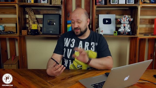 iPhone SE 2020 опыт использования: самый жопосжигательный смартфон этого года! Козыри и минусы SE 2 смотреть онлайн