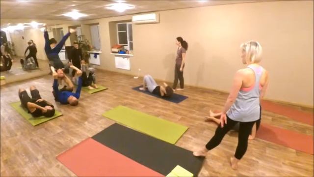 Акройога. Учимся новым элементам смотреть онлайн