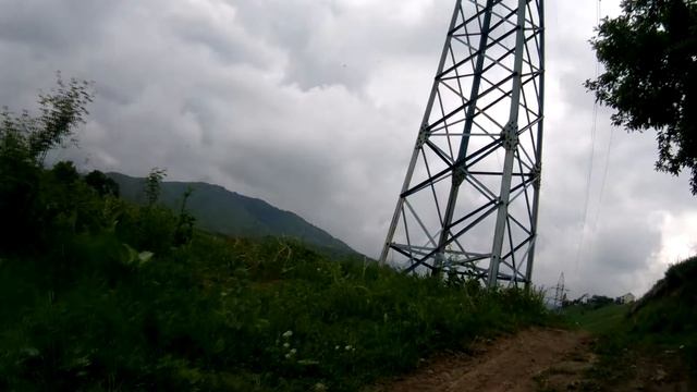 Едем через лужи смотреть онлайн