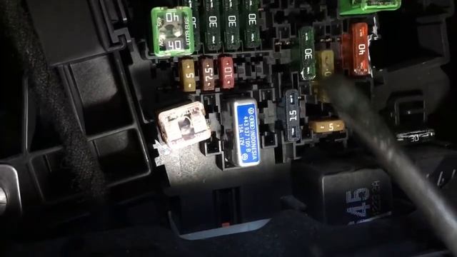 2015 volkswagen TDI cigarrete lighter fuse смотреть онлайн