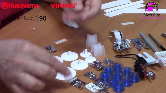 River City Sewing - Husqvarna Viking Designer Ruby 90 - Unboxing смотреть онлайн