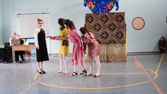 Точь в точь ("Лицедеи - Клавы") 10 класс смотреть онлайн