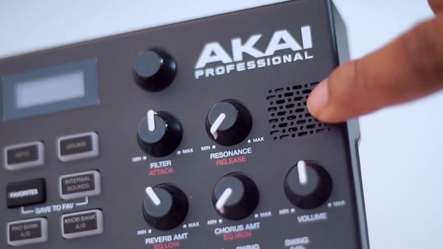 Is This AKAI MPK MINI PLAY Any Good? смотреть онлайн