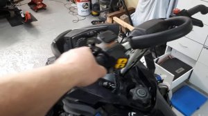 Как закачать масло в двигатель после ремонта. Сахалин. Апасный бокс.