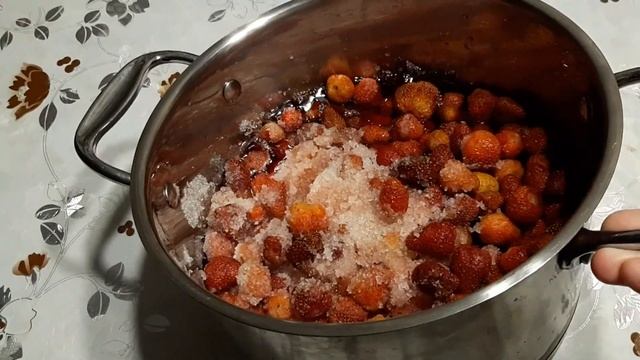 ВКУСНЕЙШИЕ ВАРЕНЬЕ ИЗ КЛУБНИКИ смотреть онлайн