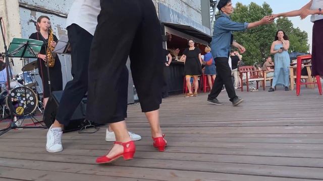 Open Air - Никита Шиндарев и Оля Яковец - Квинтет Полины Ильиной смотреть онлайн