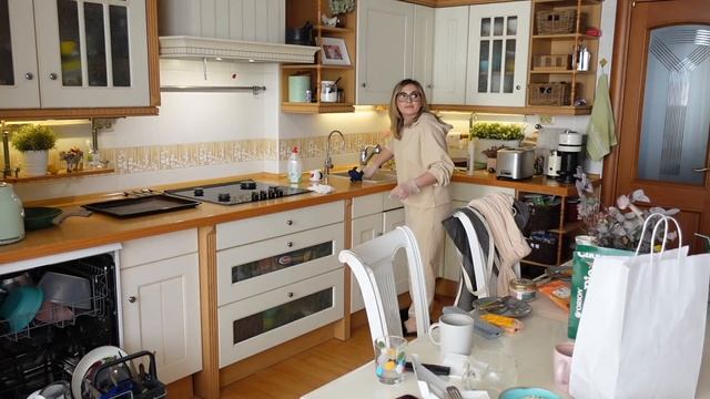 МОТИВАЦИЯ НА НАЧАЛО НЕДЕЛИ: МАКИЯЖ?ТУР ПО ИКЕА?? МОЕМ ОКНА ? ДО БЛЕСКА?ДАЧА Мотивация на уборку смотреть онлайн