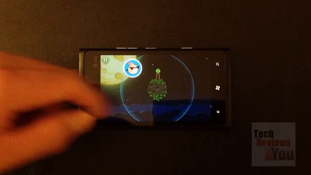 Angry Birds Space for Windows Phone 7 смотреть онлайн