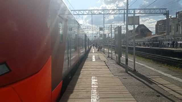 "Наконец-то горизонтально!" Скоростной электропоезд"Ласточка-Премиум" ЭС1П-036 №732Г.* смотреть онлайн