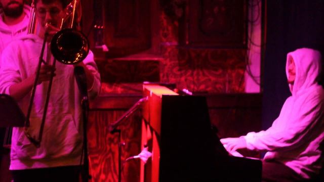 HiveMind - Orbiting live at El Mundo 27/12/2023 смотреть онлайн