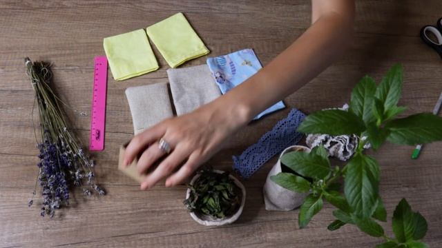 Шьем мешочки для трав своими руками из натуральных тканей ｜ Мешочки саше с Надеждой СкороходШьем меш смотреть онлайн