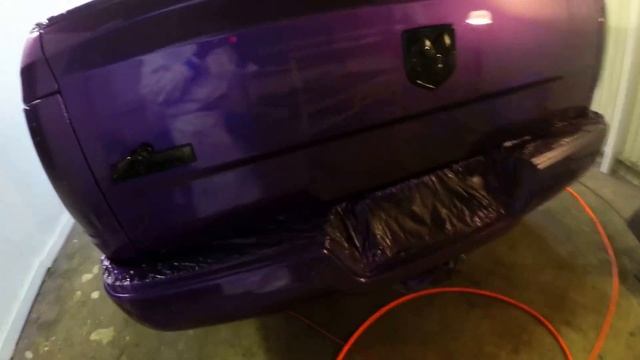 Halo EFX True Gloss Plum Crazy Ram смотреть онлайн